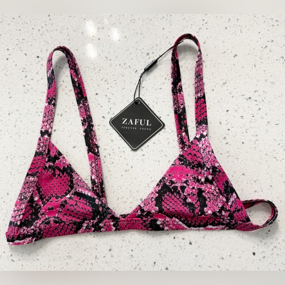 Zaful Triangle Bikini Top Pink Snake Skin Women’s 6 Adjustable Strap NWT - Picture 2 of 5